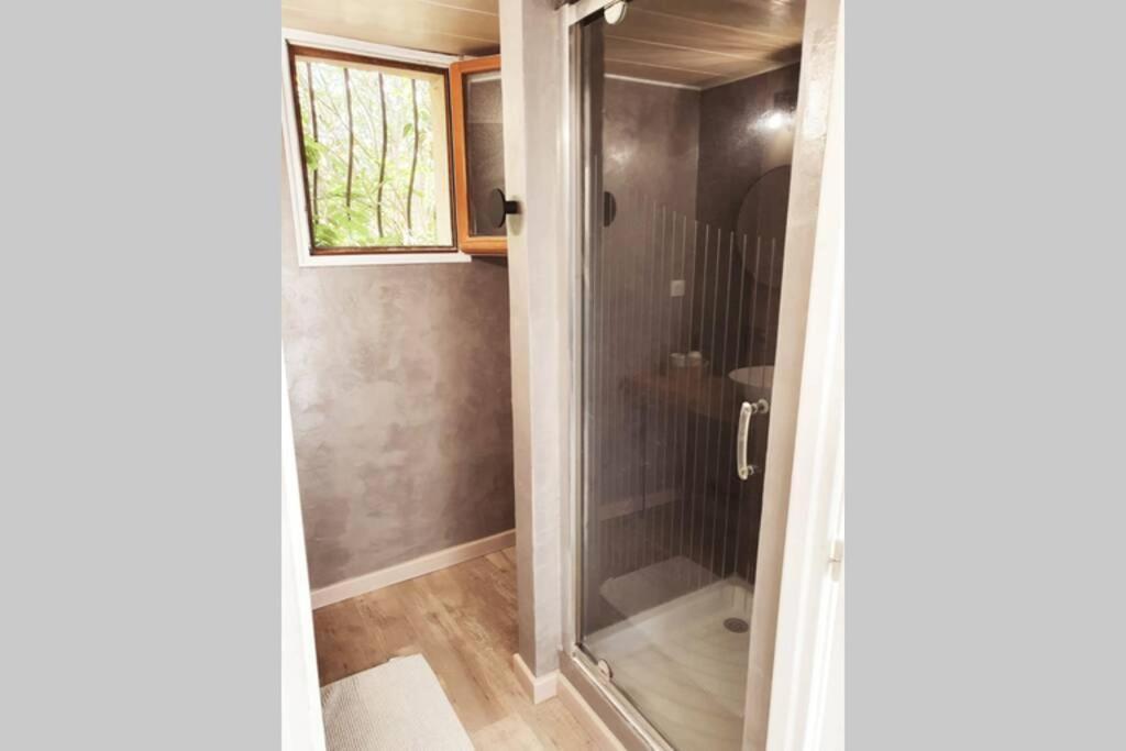 Le Studio Charme Et Tranquillite Le Plan-de-la-Tour Luaran gambar