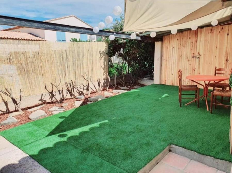 Le Studio Charme Et Tranquillite Le Plan-de-la-Tour Luaran gambar
